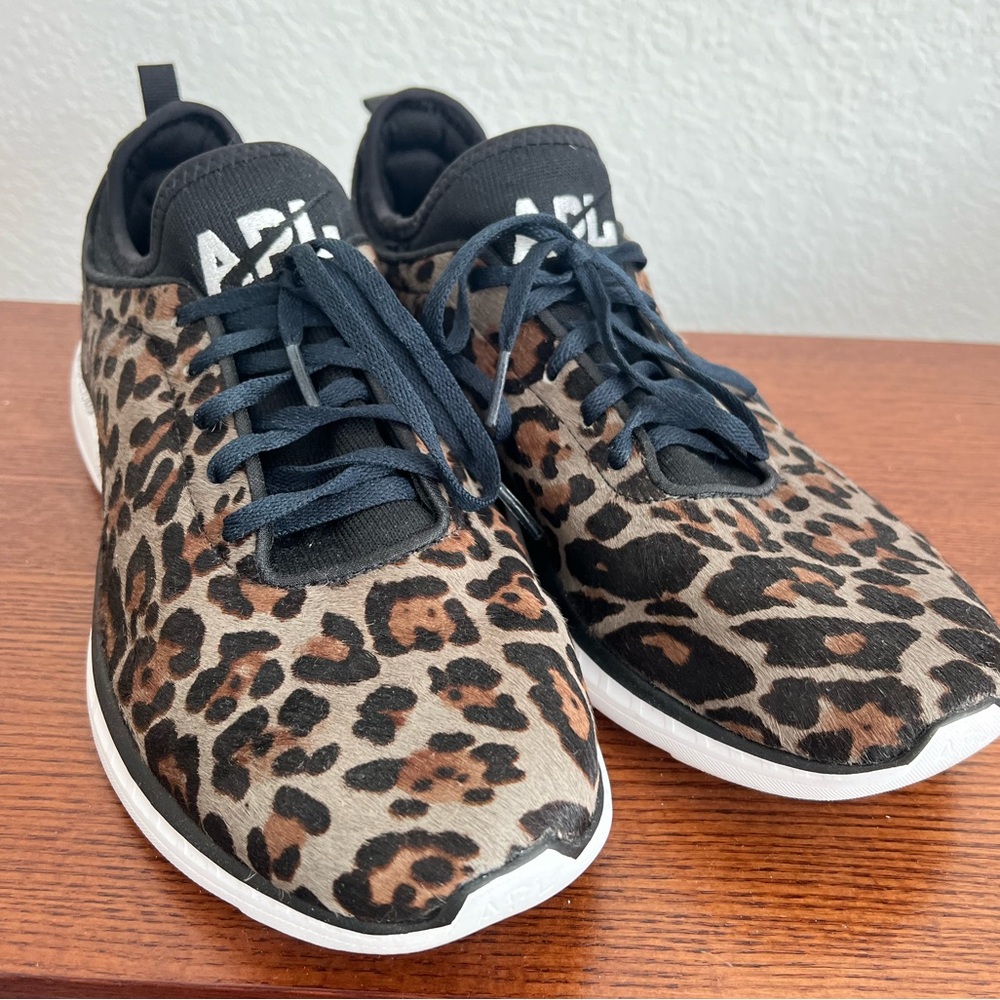 APL Labs - Men’s Running Shoes, leopard print, Size 10